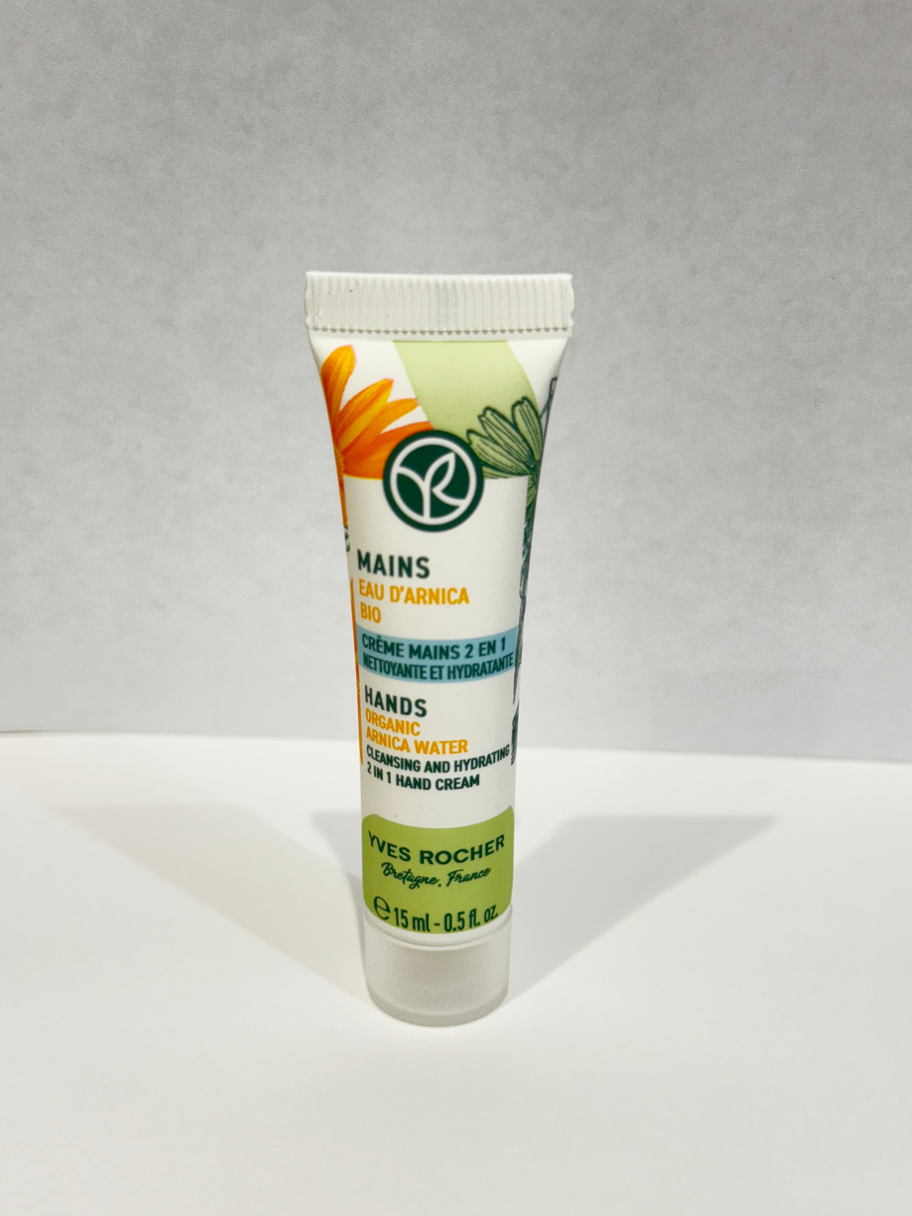 Мини - Очищающий и Увлажняющий крем для рук 2 в 1 с Органической Арникой, 15 мл